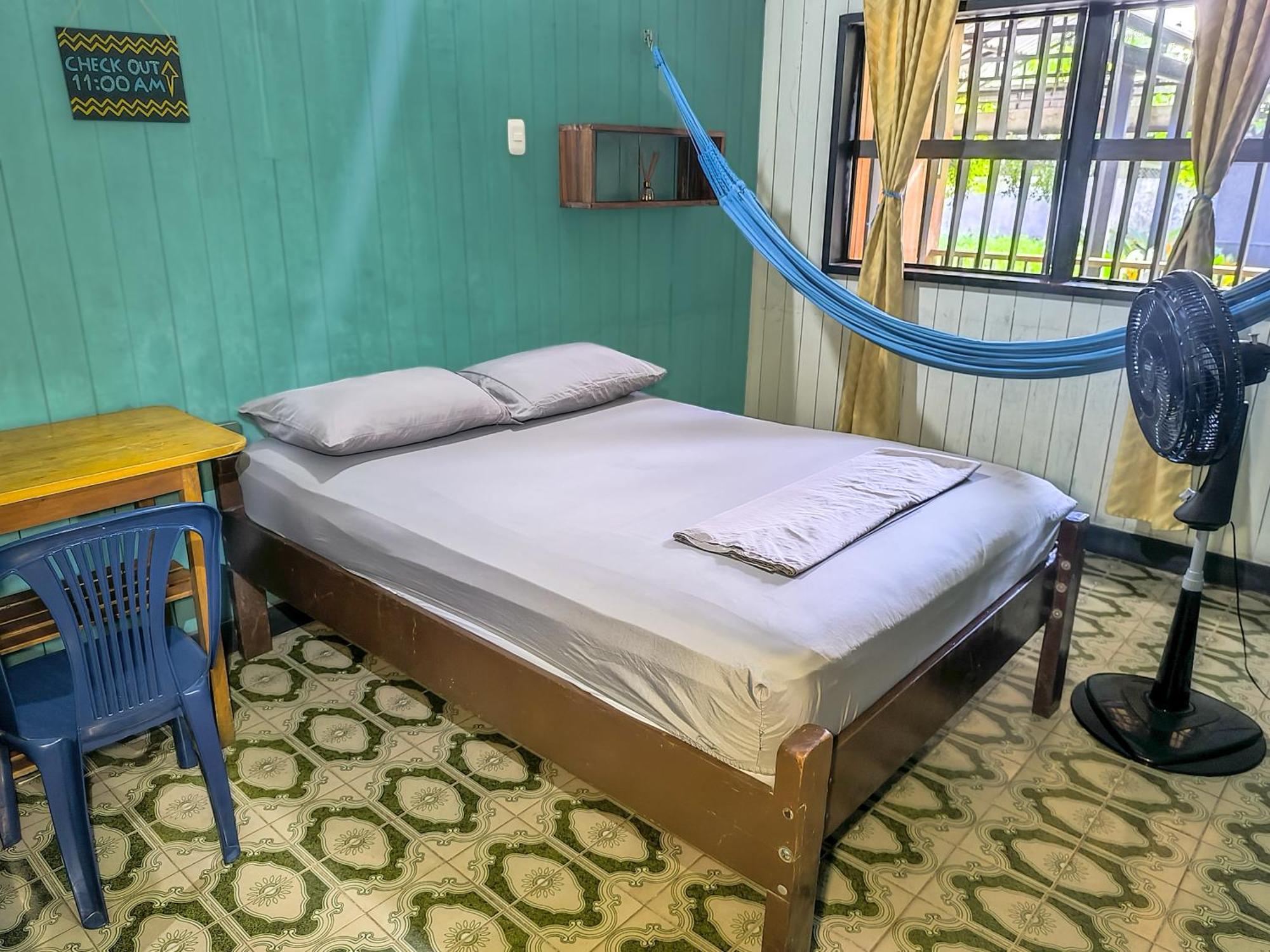 Hostel Casa De Las Palmas Tours เลติเซีย ภายนอก รูปภาพ