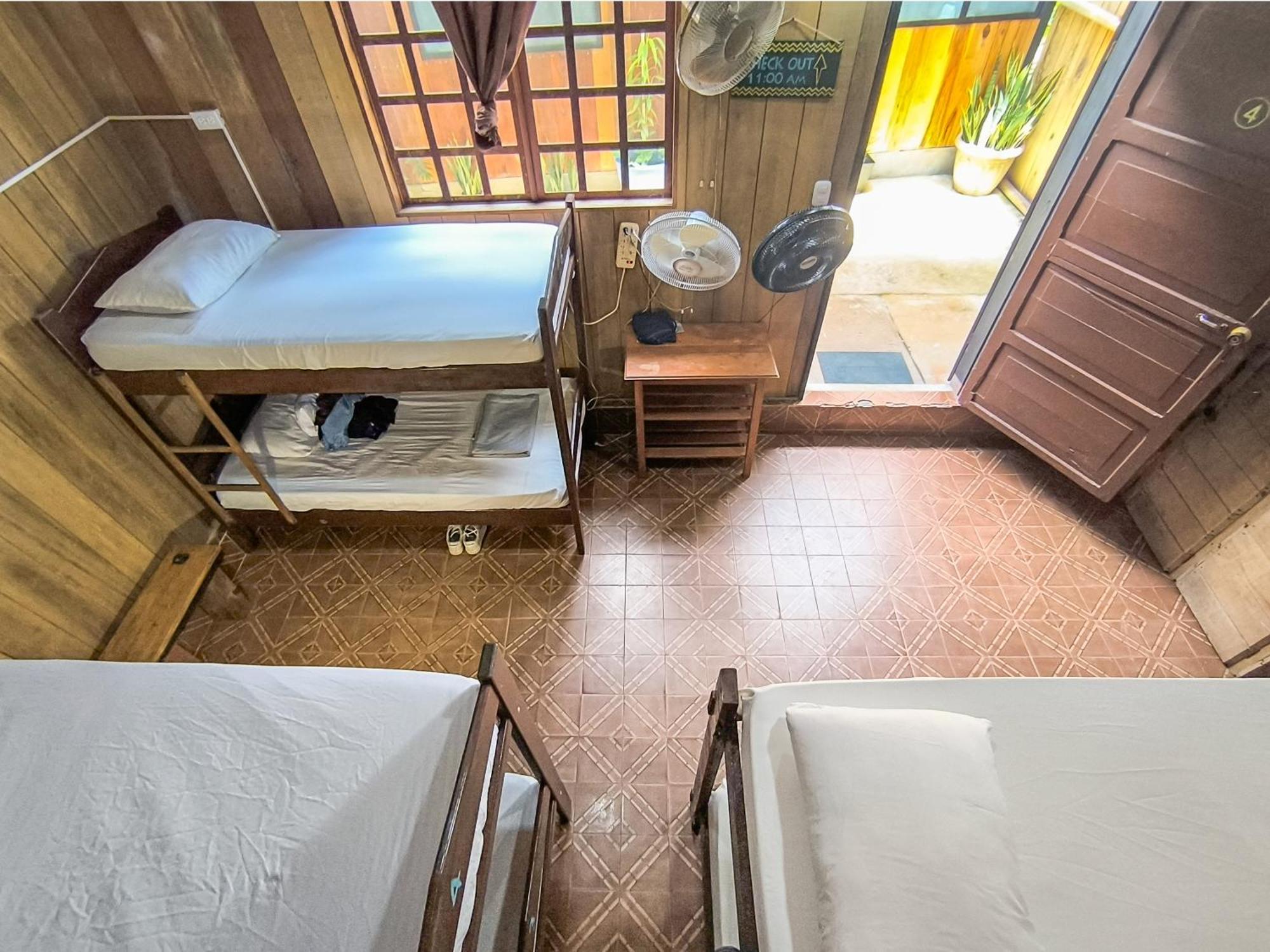 Hostel Casa De Las Palmas Tours เลติเซีย ภายนอก รูปภาพ